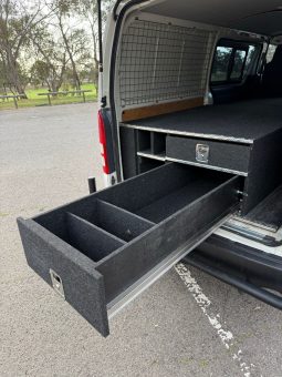 
										2017 Toyota Hiace LWB Auto full									