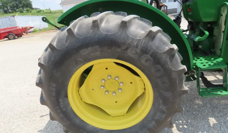 
								2016 John Deere 5065E 4WD Tractor with H240 Loader full									